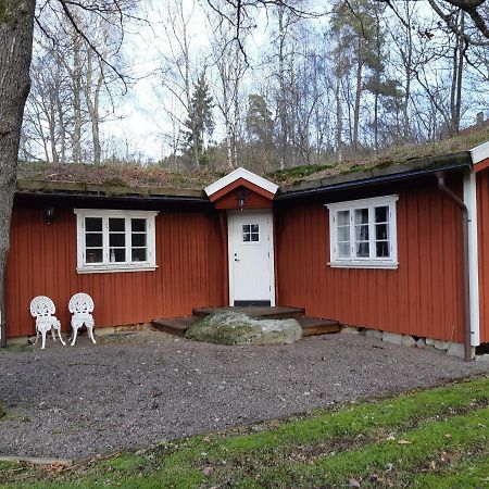 Villa Nedomkull à Alingsås Extérieur photo